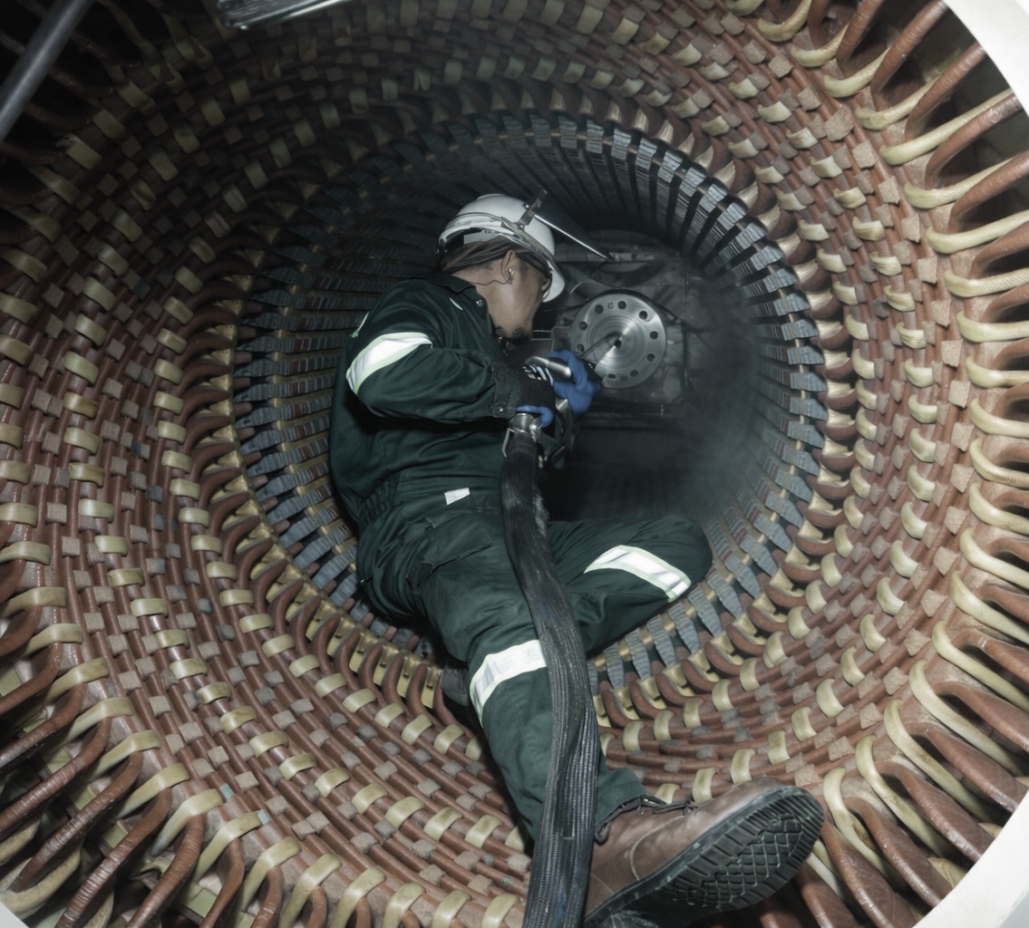 ENERGETICKÝ PRIEMYSEL