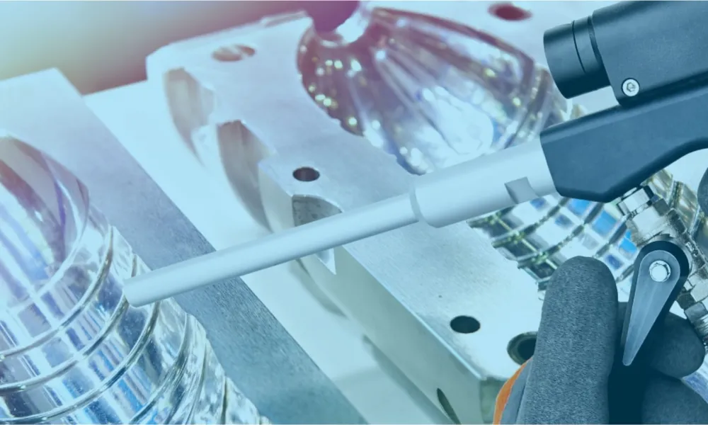 PLASTIKÁRSKY PRIEMYSEL